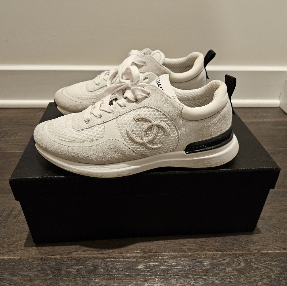 EXCELLENT CONDITION Chanel White Sneakers - Picture 4 of 7